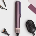 ⁦جهاز دايسون Airstrait™ لتجفيف وتصفيف الشعر بالهواء – Dyson Airstrait⁩ - الصورة ⁦3⁩